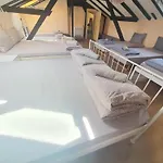 Hotel Kapana At Center *