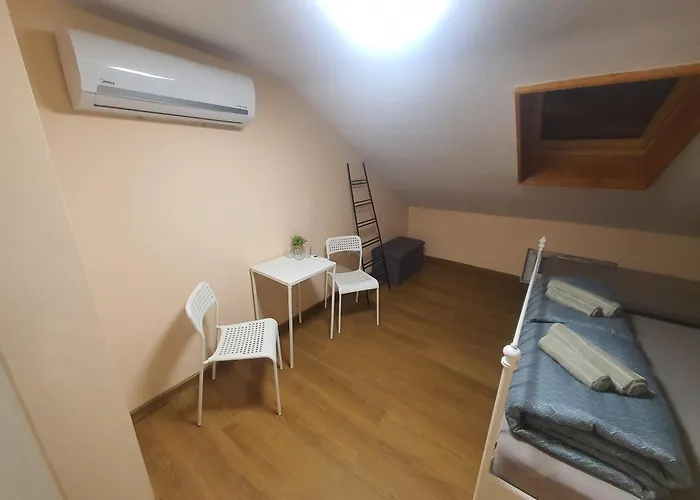 Hotel Kapana At Center *