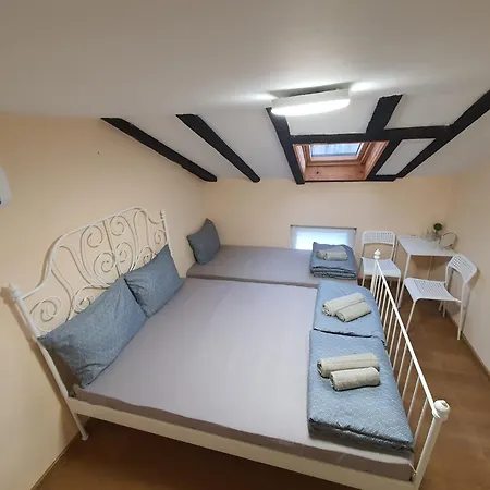 Kapana At Center Хотел